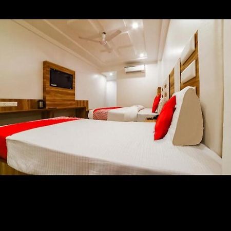 Hotel Awesome International New Delhi Exterior photo