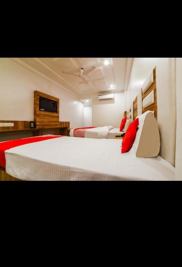 Hotel Awesome International New Delhi Exterior photo